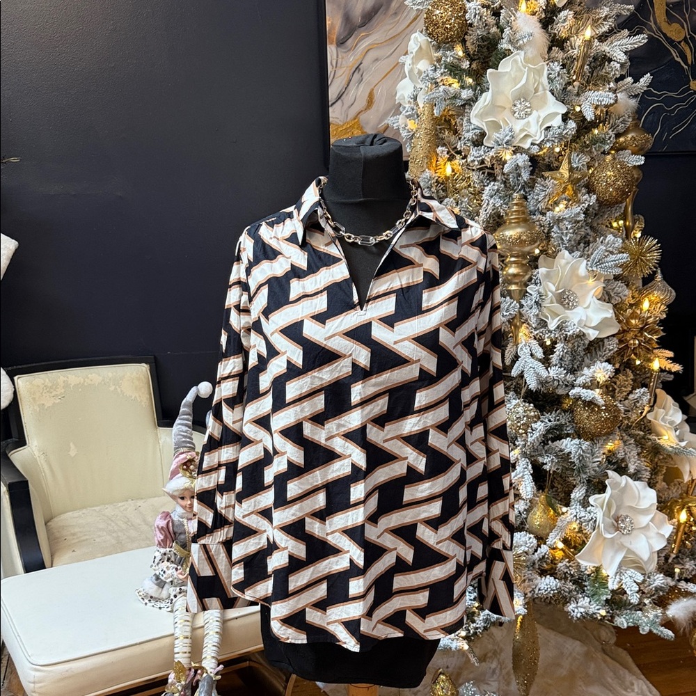 Lane Bryant Black, White, and Tan Patterned Top